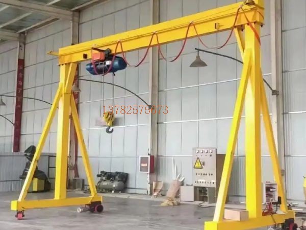 在什么情況下需要對龍門吊門式起重機進(jìn)行維修和檢修？